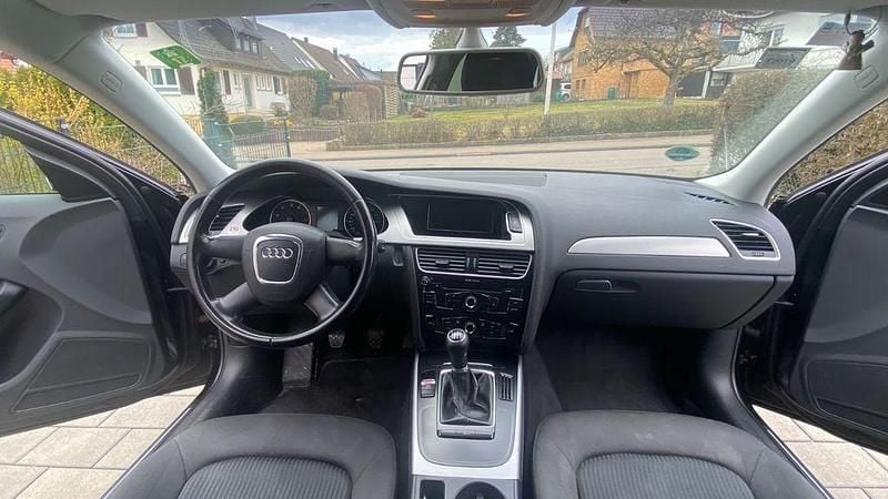 Gebraucht Audi A4 Ambiente 120 PS (88 kW) 2010 Schwarz Kombi