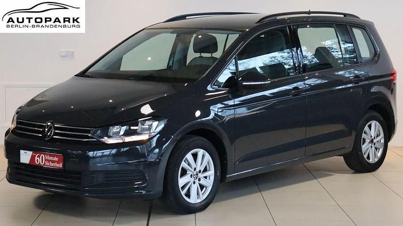 Grau Gebraucht 2021 VW Touran Comfortline Van / Kleinbus | 16.990 € (Superpreis) - Bild 1/4