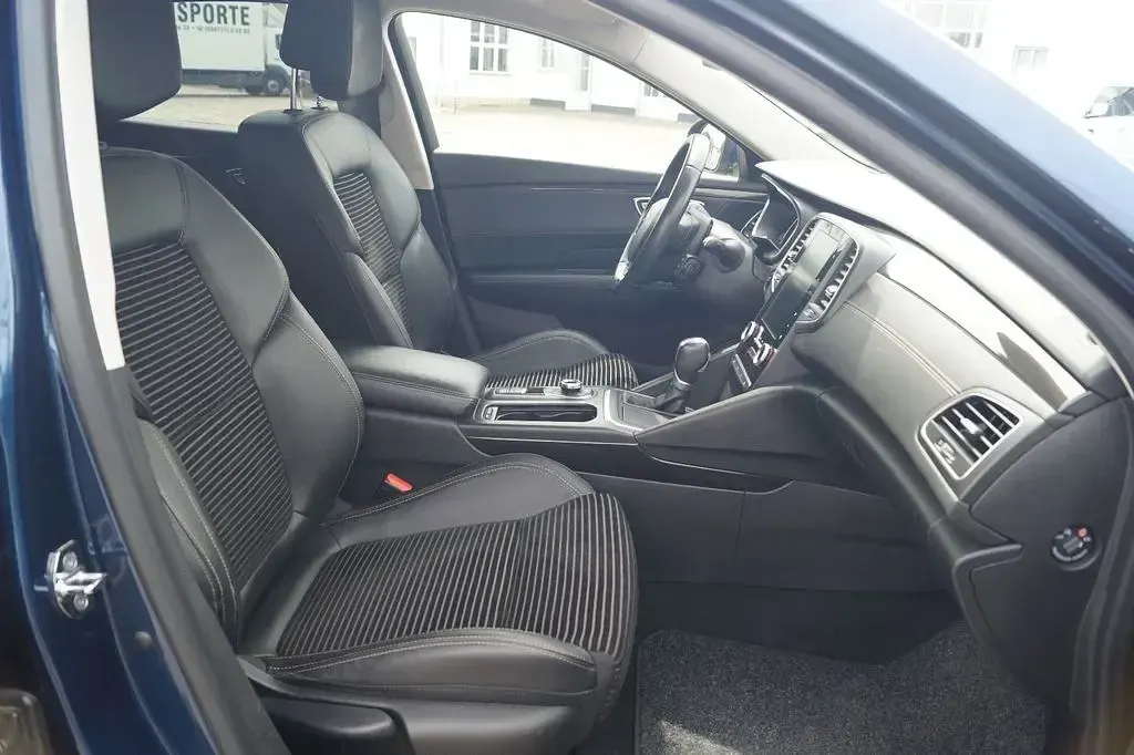 Gebraucht Renault Talisman Intens 160 PS (117 kW) 2016 Blau Limousine
