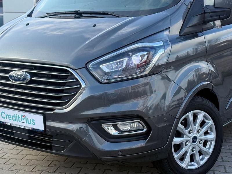 Gebraucht Ford Tourneo Custom Titanium 185 PS (136 kW) 2020 Grau Van