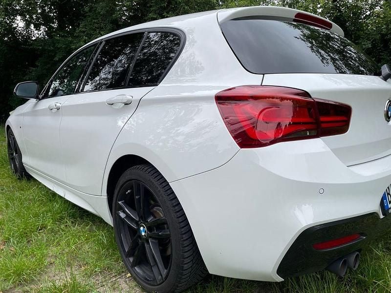 Gebraucht BMW 125 M Sport 224 PS (164 kW) 2019 Weiß Kleinwagen