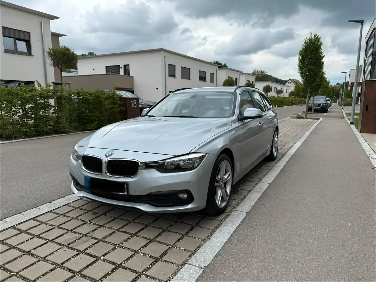 Gebraucht BMW 320 Efficient Dynamics 190 PS (139 kW) 2016 Silber Kombi