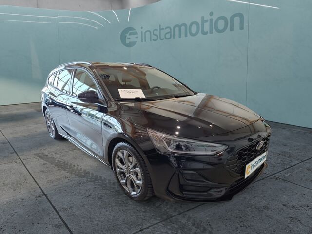 Schwarz Gebraucht 2023 Ford Focus ST-Line Kombi | 27.650 € (Etwas zu teuer) - Bild 1/2