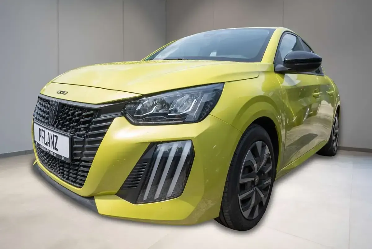 Gebraucht Peugeot 208 Active 75 PS (55 kW) 2024 Kleinwagen