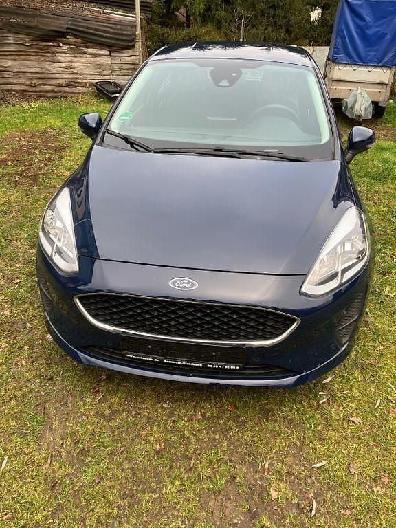Blau Gebraucht 2018 Ford Fiesta Trend Limousine | 7.200 € (Guter Preis) - Bild 1/4