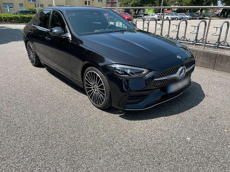Schwarz Gebraucht 2025 Mercedes 220 AMG Limousine | 48.900 € - Bild 1/4