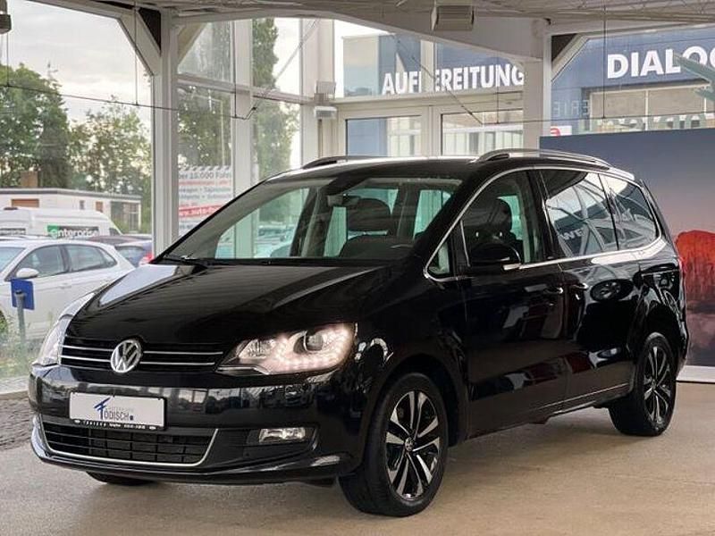 Schwarz Gebraucht 2021 VW Sharan United Van / Kleinbus | 24.490 € (Fairer Preis) - Bild 1/4