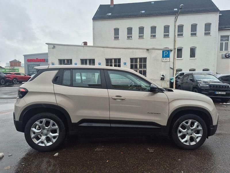 Gebraucht Jeep Avenger 101 PS (74 kW) 2023 Silber SUV