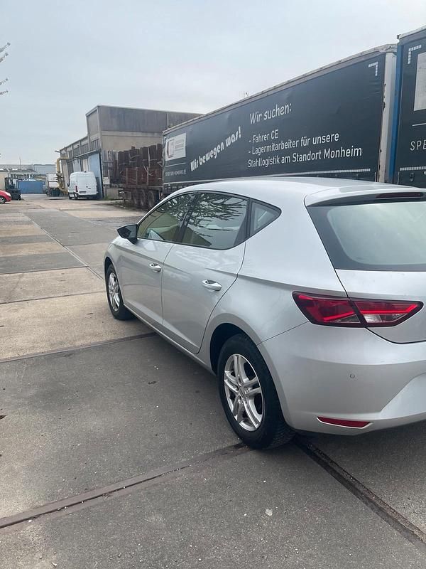 Usata Seat Leon 86 CV (63 kW) 2013 Argento Berlina