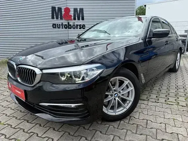 Używany BMW 530e iPerformance 252 KM (185 kW) 2019 Czarny Sedan/Limuzyna