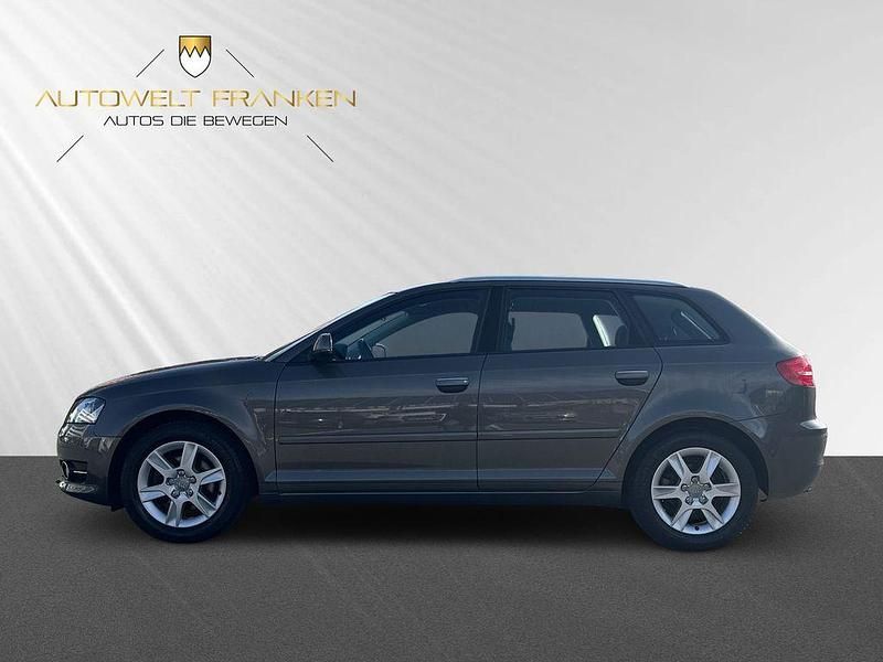 Gebraucht Audi A3 Attraction 125 PS (91 kW) 2011 Grau Kleinwagen