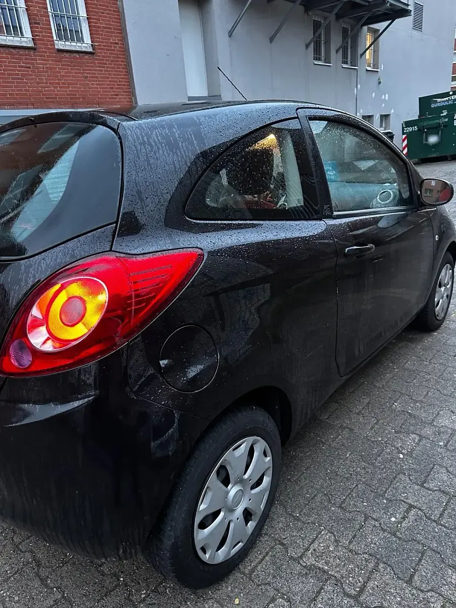Gebraucht Ford Ka 69 PS (50 kW) 2009 Schwarz Kleinwagen