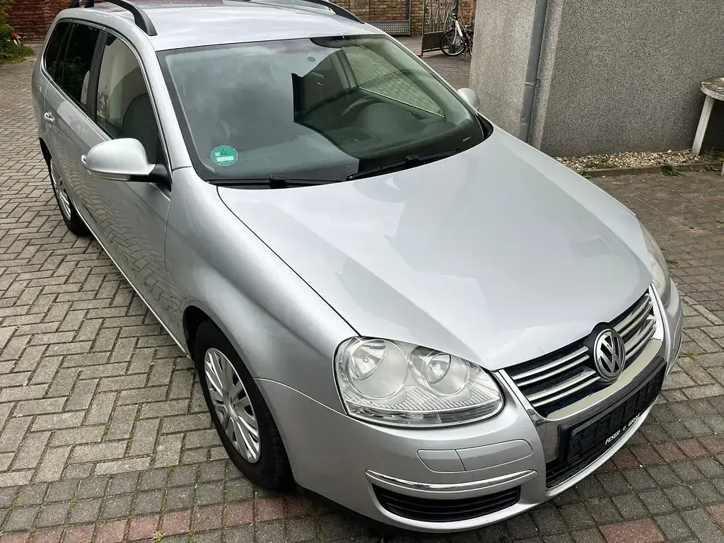 Gebraucht VW Golf V Comfortline 140 PS (102 kW) 2008 Silber Kombi