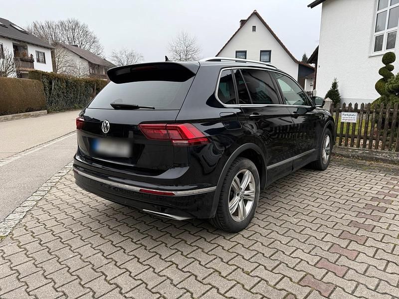Schwarz Gebraucht 2019 VW Tiguan R-line SUV | 25.500 € (Superpreis) - Bild 1/4