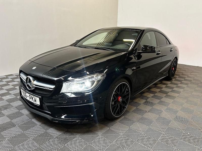Schwarz Gebraucht 2015 Mercedes CLA45 AMG AMG Limousine | 29.990 € (Fairer Preis) - Bild 1/4