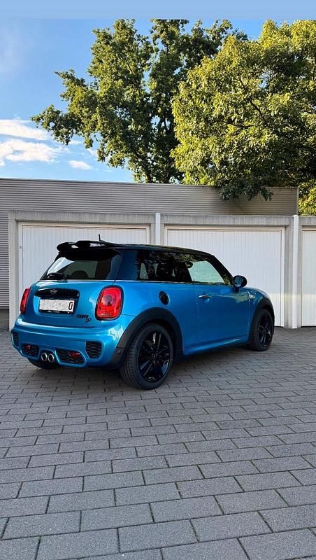Blau Gebraucht 2016 Mini Cooper SD Kleinwagen | 18.499 € - Bild 1/1