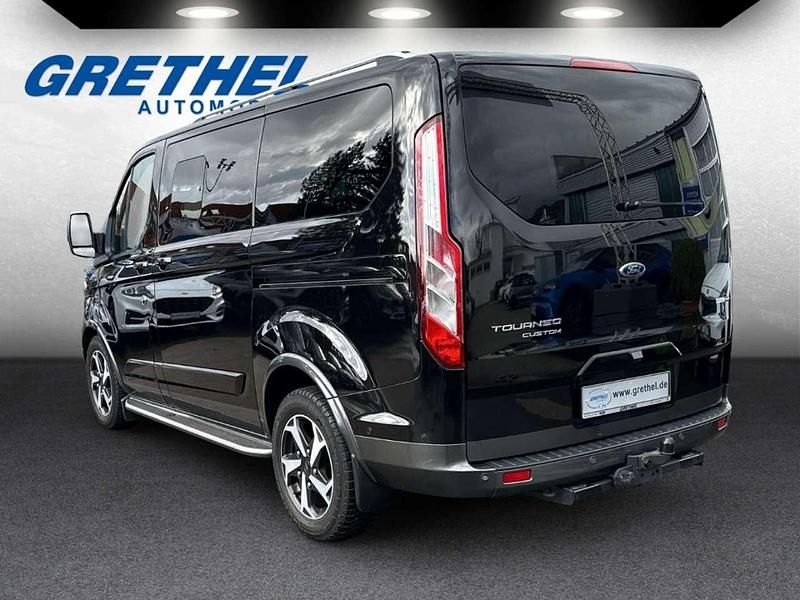 Gebraucht Ford Tourneo Active 150 PS (110 kW) 2023 Obsidianschwarz metallic Kombi