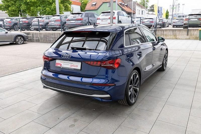 Gebraucht Audi A3 Advanced Plus 150 PS (110 kW) 2024 Blau Limousine