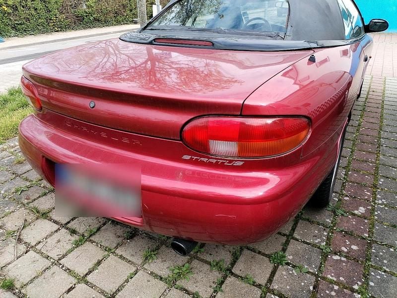 Gebraucht Chrysler Stratus 131 PS (96 kW) 1998 Rot Cabrio