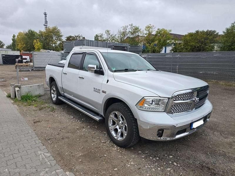 Weiß Gebraucht 2015 Dodge Ram Abholung | 26.500 € (Guter Preis) - Bild 1/4