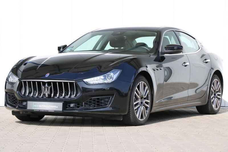 Schwarz Gebraucht 2017 Maserati Ghibli Coupé | 31.399 € (Fairer Preis) - Bild 1/4