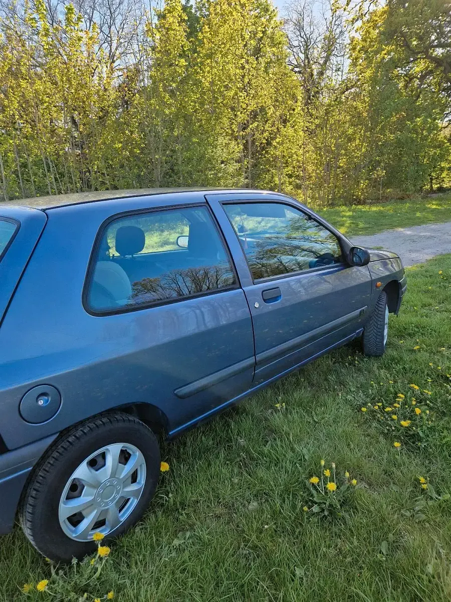 Gebraucht Renault Clio 50 PS (36 kW) 1998 Andere farben Kleinwagen