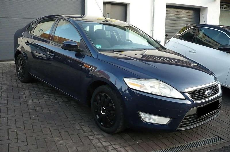 Gebraucht Ford Mondeo 140 PS (102 kW) 2010 Blau Limousine