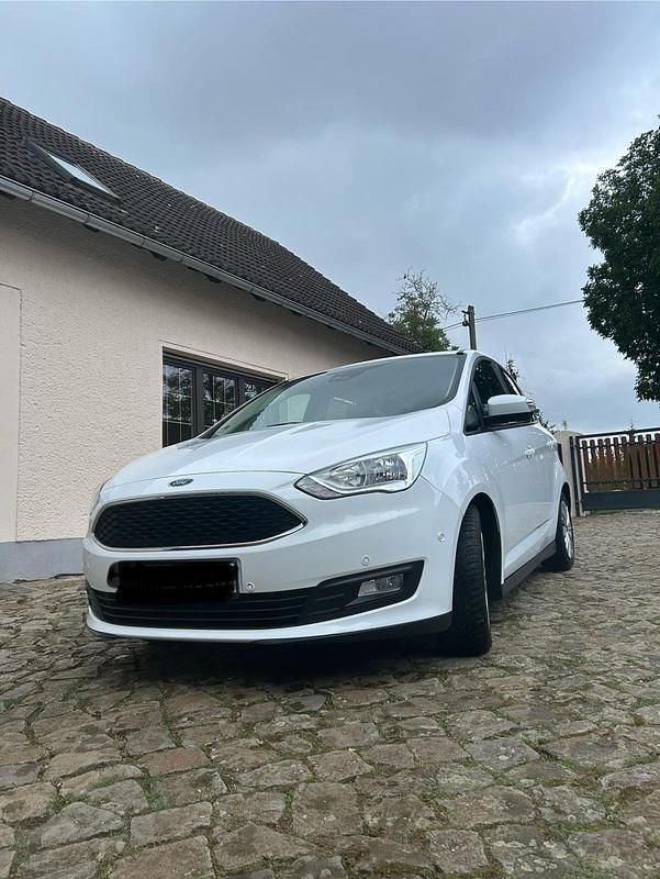 Weiß Gebraucht 2017 Ford C-MAX Van / Kleinbus | 10.500 € (Fairer Preis) - Bild 1/4