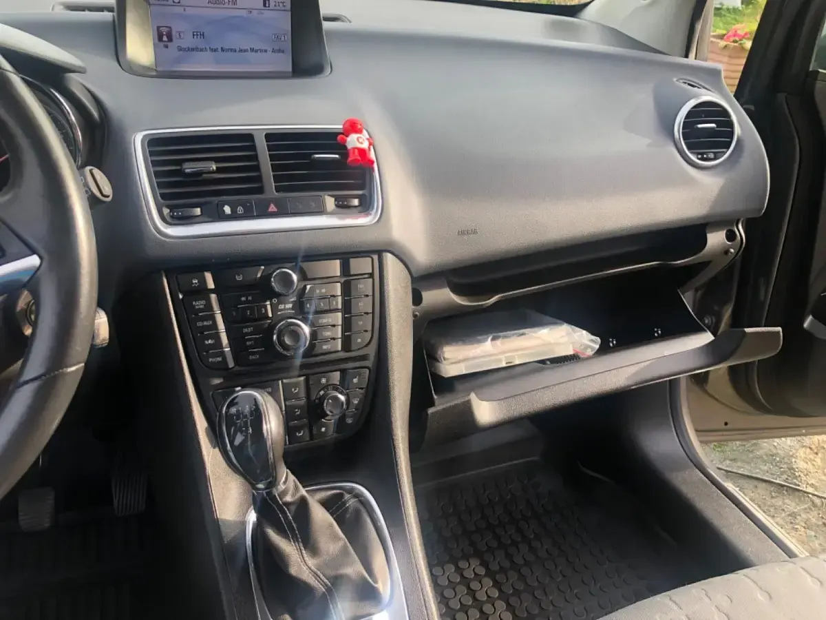 Gebraucht Opel Meriva 95 PS (69 kW) 2010 Braun Van / Kleinbus