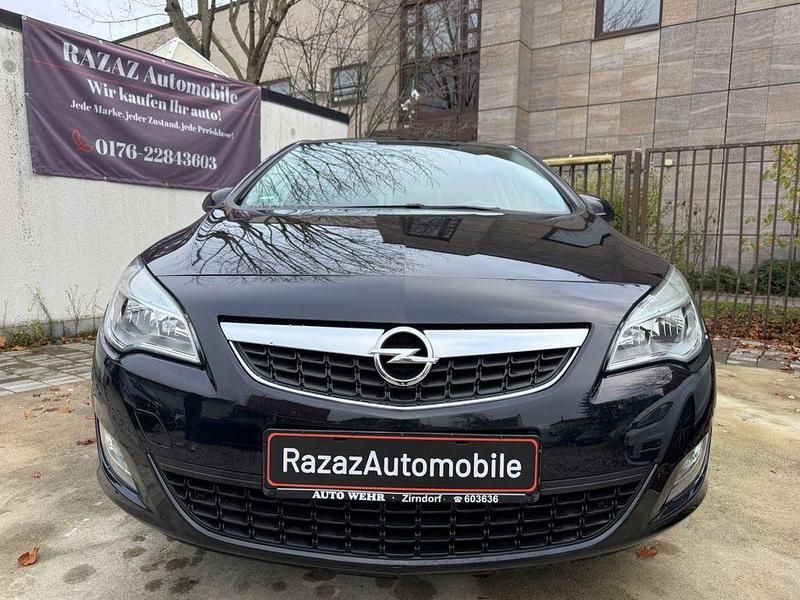 Gebraucht Opel Astra Edition 101 PS (74 kW) 2010 Schwarz Limousine