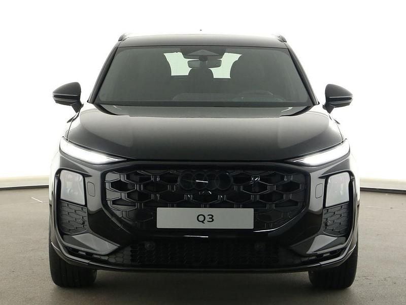 Neu Audi Q3 Sport 265 PS (194 kW) 2025 Mythosschwarz metallic SUV
