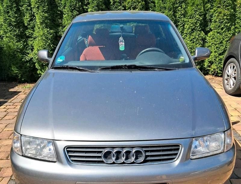 Grau Gebraucht 1998 Audi A3 Coupé | 1.650 € (Guter Preis) - Bild 1/4