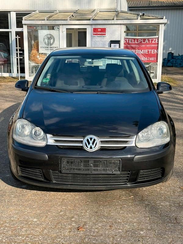 Gebraucht VW Golf V 75 PS (55 kW) 2003 Schwarz Kleinwagen