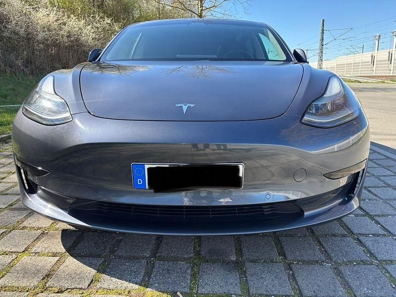Gebraucht Tesla Model 3 Standard Range 239 kW (325 PS) 2021 Limousine