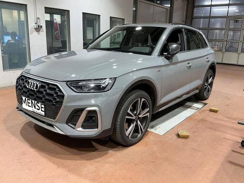 Gebraucht Audi Q5 S-Line 299 PS (219 kW) 2022 Individuallackierungen audi excl SUV