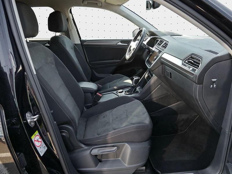 Gebraucht VW Tiguan Allspace Elegance 150 PS (110 kW) 2022 Schwarz SUV