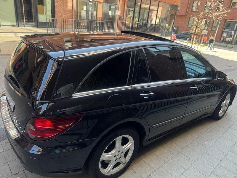 Gebraucht Mercedes R280 190 PS (139 kW) 2010 Schwarz Van / Kleinbus
