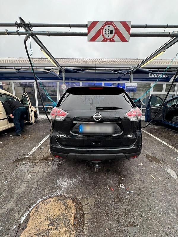 Gebraucht Nissan X-Trail 131 PS (96 kW) 2014 Schwarz SUV