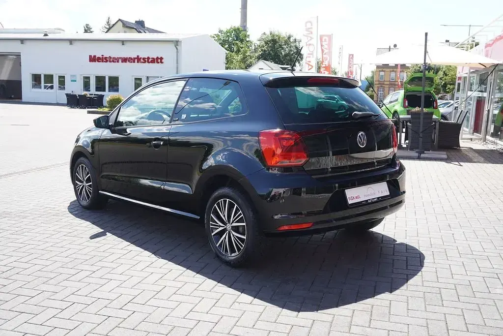 Gebraucht VW Polo Allstar 95 PS (69 kW) 2016 Weiß Kleinwagen