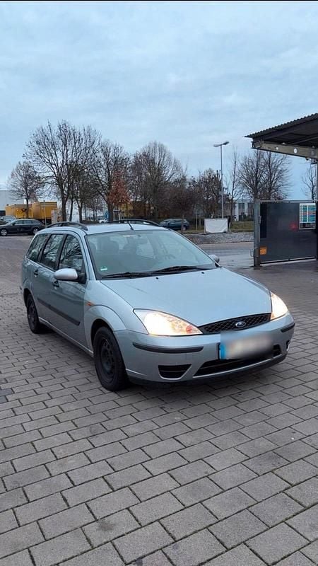 Silber Gebraucht 2003 Ford Focus Kombi | 1.123 € (Fairer Preis) - Bild 1/4