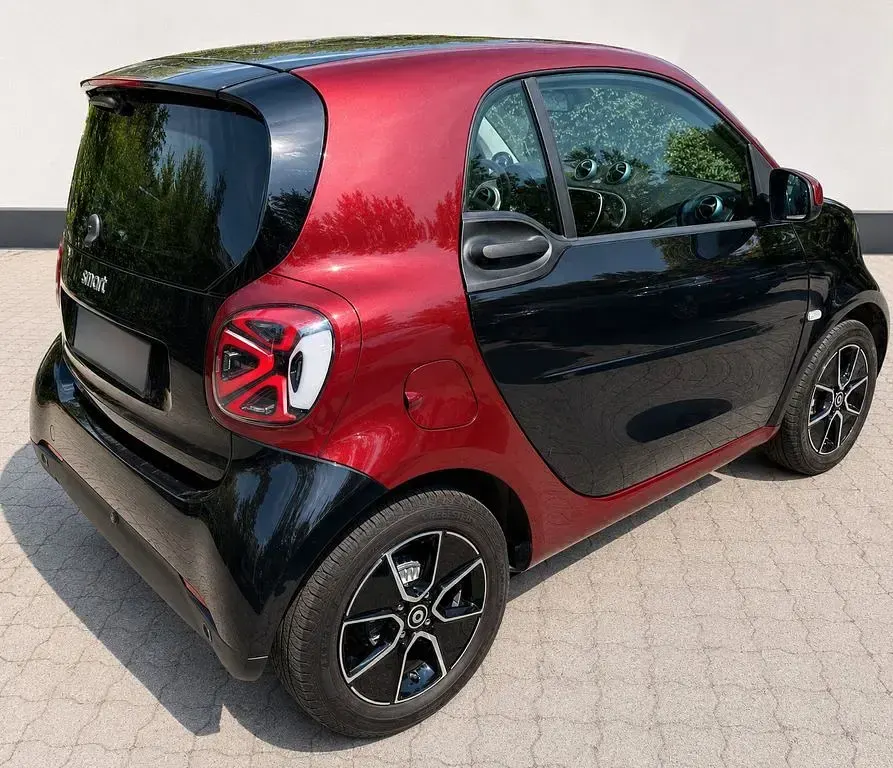 Gebraucht Smart ForTwo Electric Drive 60 kW (82 PS) 2023 Schwarz