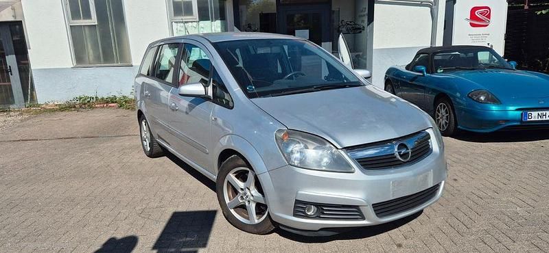 Silber Gebraucht 2007 Opel Zafira Van / Kleinbus | 2.600 € (Guter Preis) - Bild 1/4