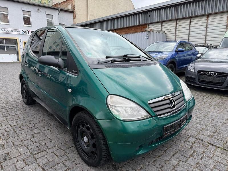 Gebraucht Mercedes A140 82 PS (60 kW) 2000 Grün Limousine