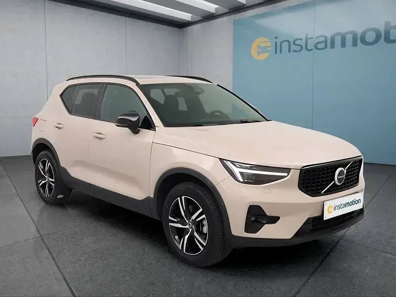 Gebraucht Volvo XC40 197 PS (144 kW) 2025 Beige SUV