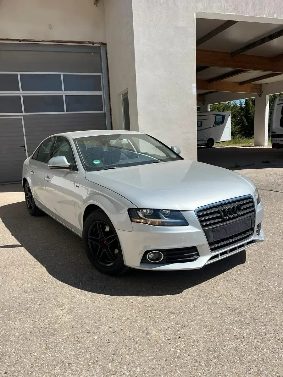 Używany Audi A4 160 KM (117 kW) 2008 Srebrny Sedan/Limuzyna