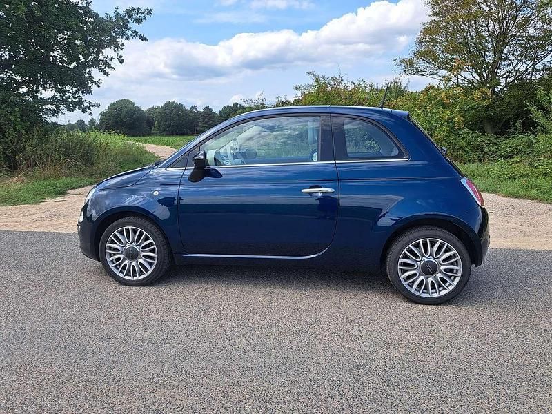 Blau Gebraucht 2015 Fiat 500 Lounge Limousine | 8.900 € (Fairer Preis) - Bild 1/4