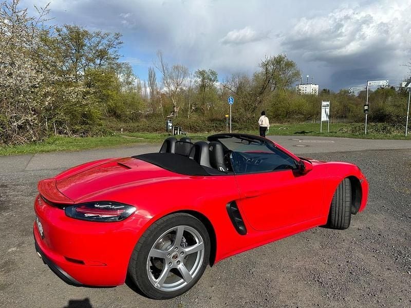 Gebraucht Porsche 718 Boxster 299 PS (219 kW) 2018 Rot Cabrio