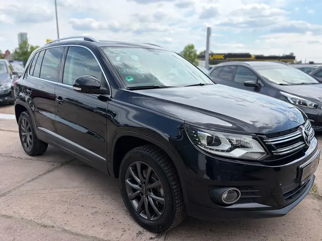 Gebraucht VW Tiguan Sportline 110 PS (80 kW) 2012 Schwarz SUV