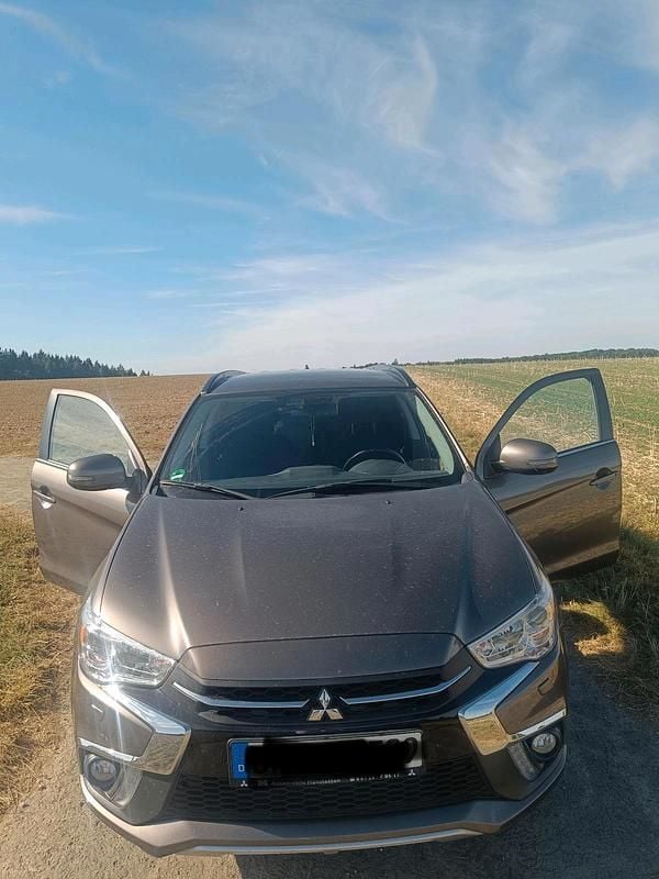 Braun Gebraucht 2018 Mitsubishi ASX SUV | 12.800 € (Fairer Preis) - Bild 1/4