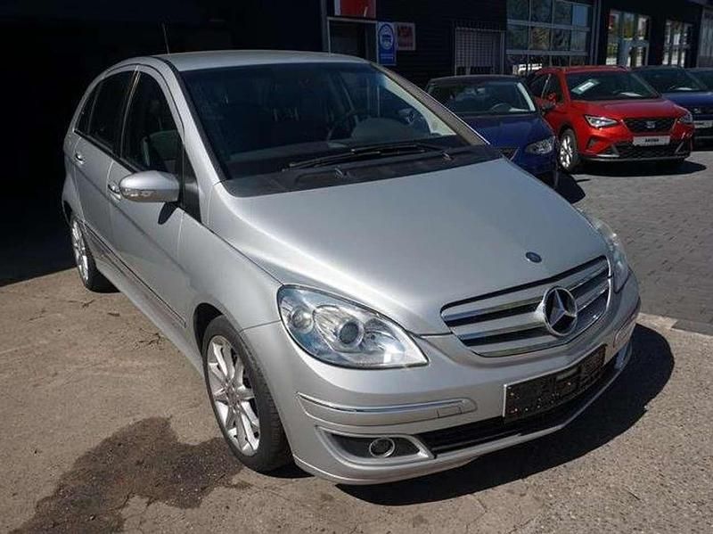 Gebraucht Mercedes B170 116 PS (85 kW) 2005 Polarsilber  metalliclack Van / Kleinbus
